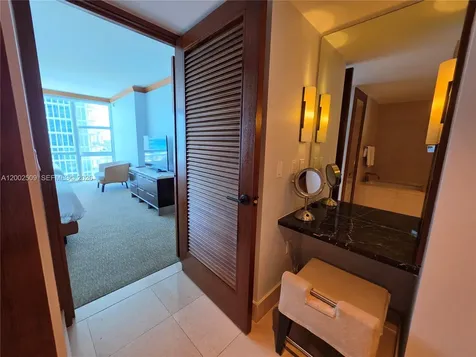 6801 Collins Avenue Miami Beach FL 33141