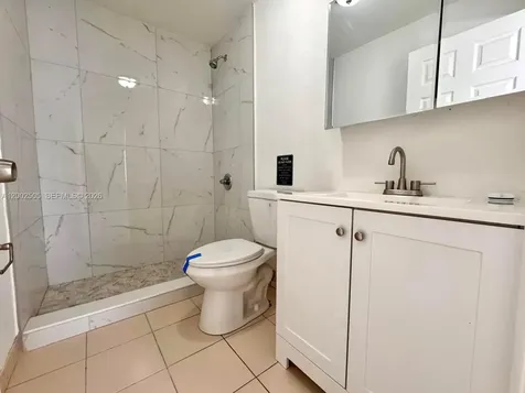 541 E 38th Street Hialeah FL 33013