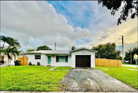 6390 Sherman Street Hollywood FL 33024