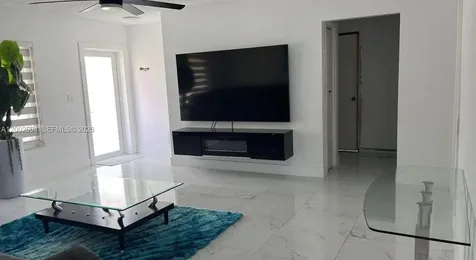 6390 Sherman Street Hollywood FL 33024