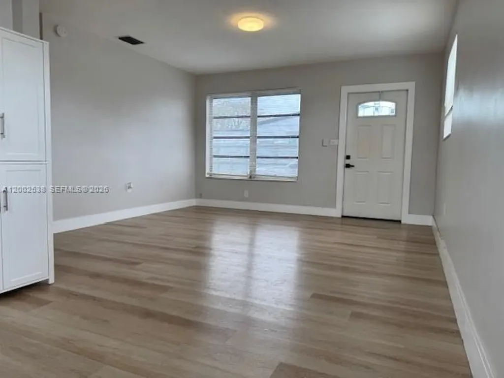 1601 N 68th Terrace Hollywood FL 33024
