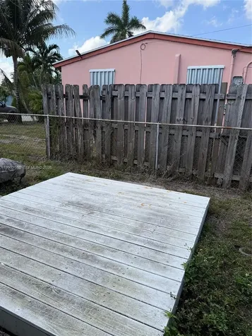 1601 N 68th Terrace Hollywood FL 33024