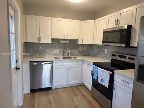1601 N 68th Terrace Hollywood FL 33024