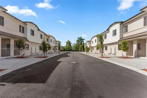 417 SW 1st Street Florida City FL 33034