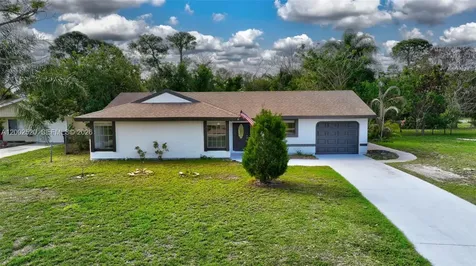 310 SW Bridgeport Drive Port St. Lucie FL 34953