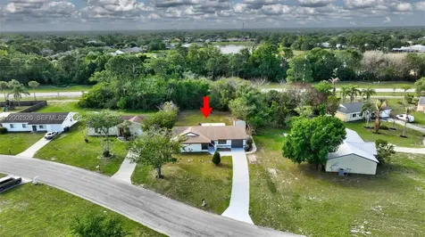 310 SW Bridgeport Drive Port St. Lucie FL 34953