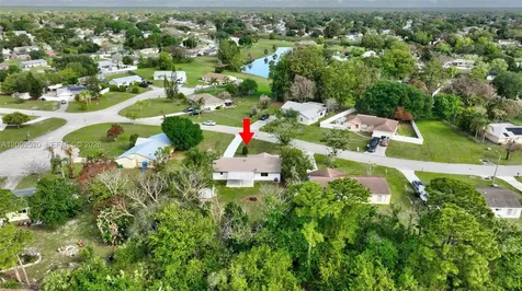 310 SW Bridgeport Drive Port St. Lucie FL 34953