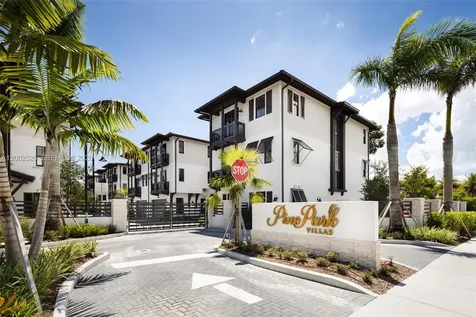 7496 SW 100th Street Pinecrest FL 33156