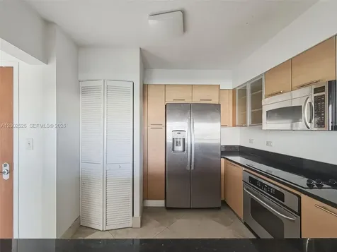 31 SE 5th Street Miami FL 33131