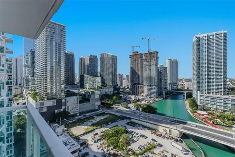 31 SE 5th Street Miami FL 33131