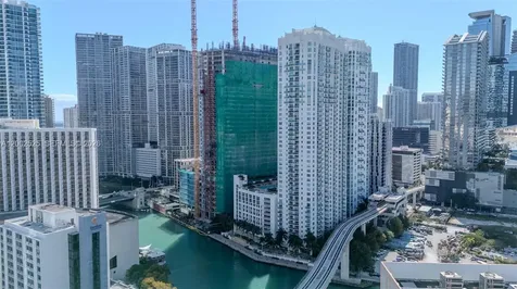 31 SE 5th Street Miami FL 33131