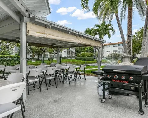 4806 NW 36th Street Lauderdale Lakes FL 33319