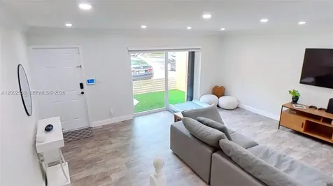 13731 SW 84th Street Miami FL 33183
