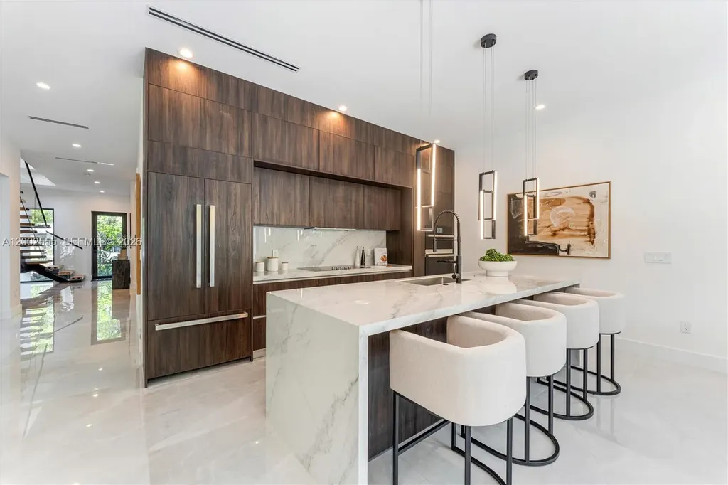 1122 NE 10th Avenue Fort Lauderdale FL 33304
