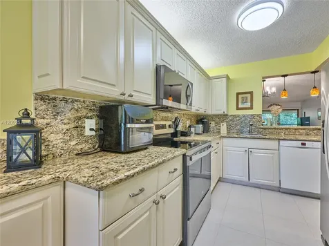 10143 Mangrove Drive Boynton Beach FL 33437