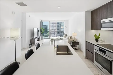 68 SE 6th Street Miami FL 33131