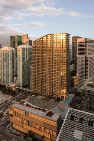 68 SE 6th Street Miami FL 33131