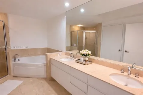 848 Brickell Key Drive Miami FL 33131