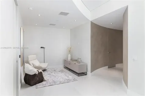 18975 Collins Avenue Sunny Isles Beach FL 33160