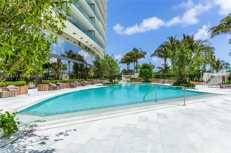 18975 Collins Avenue Sunny Isles Beach FL 33160