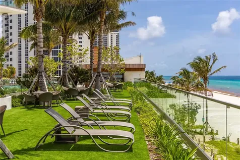 18975 Collins Avenue Sunny Isles Beach FL 33160