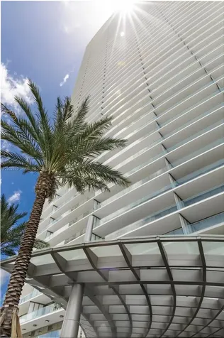 18975 Collins Avenue Sunny Isles Beach FL 33160