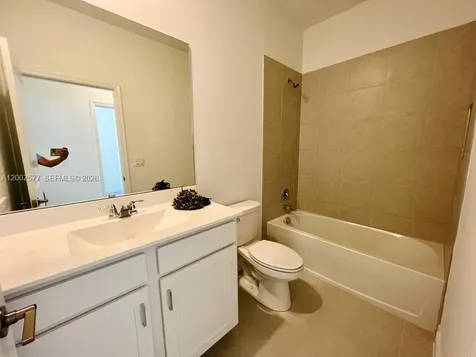 212 SE Woodbark Street Port St. Lucie FL 34984