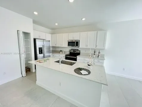 212 SE Woodbark Street Port St. Lucie FL 34984