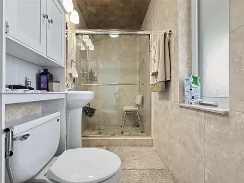 9837 SW 194th Street Cutler Bay FL 33157