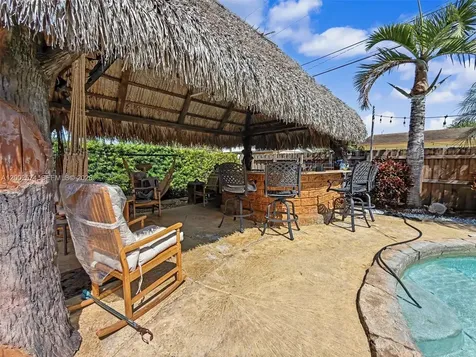 9837 SW 194th Street Cutler Bay FL 33157