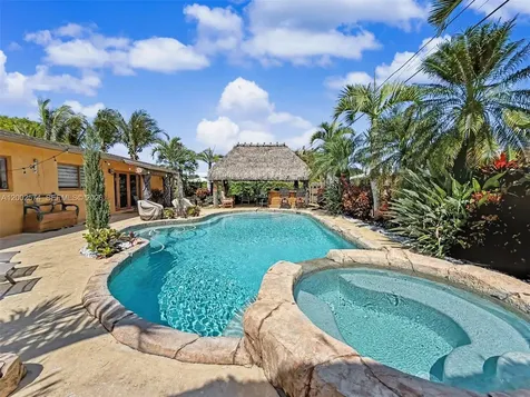 9837 SW 194th Street Cutler Bay FL 33157