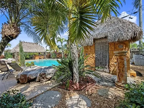 9837 SW 194th Street Cutler Bay FL 33157