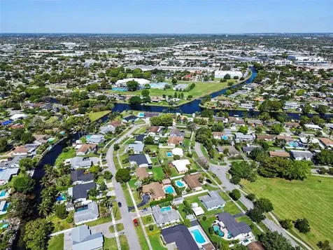 9837 SW 194th Street Cutler Bay FL 33157