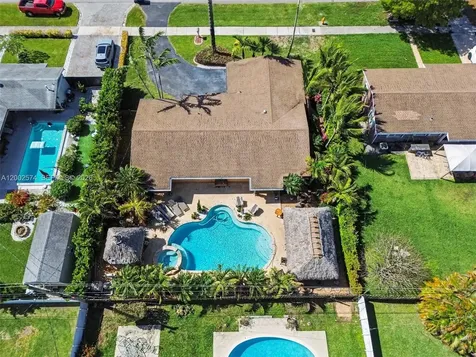 9837 SW 194th Street Cutler Bay FL 33157