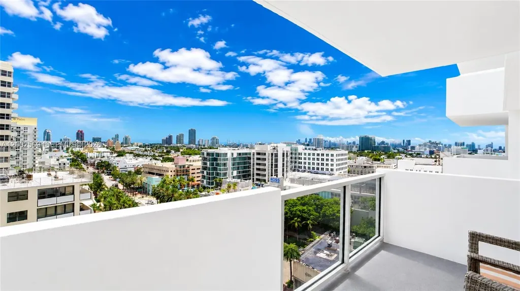 100 Lincoln Road Miami Beach FL 33139