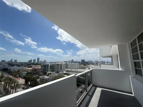 100 Lincoln Road Miami Beach FL 33139