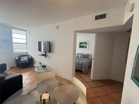 100 Lincoln Road Miami Beach FL 33139