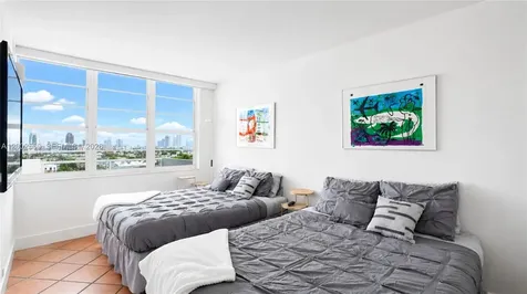 100 Lincoln Road Miami Beach FL 33139