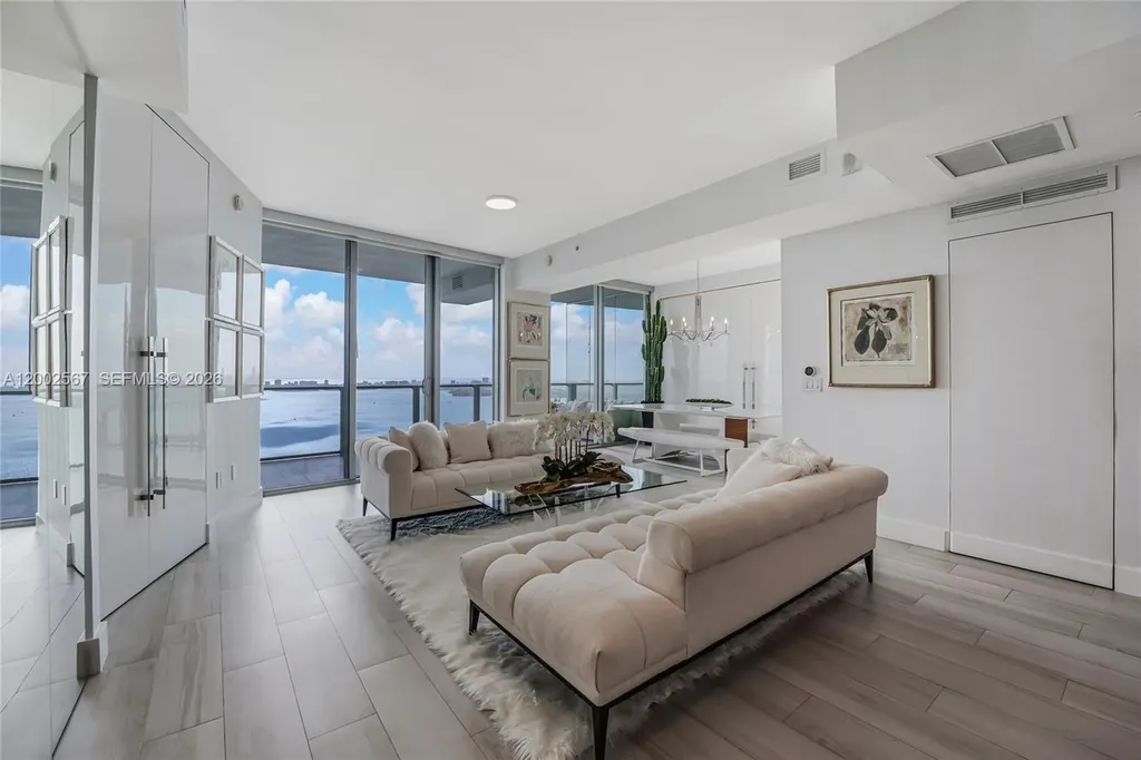 2900 NE 7th Avenue Miami FL 33137