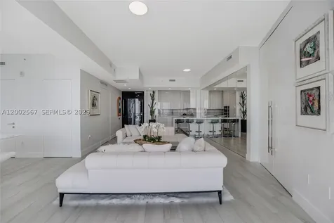 2900 NE 7th Avenue Miami FL 33137