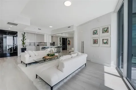 2900 NE 7th Avenue Miami FL 33137