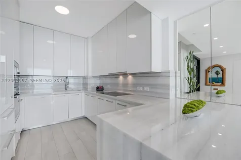 2900 NE 7th Avenue Miami FL 33137