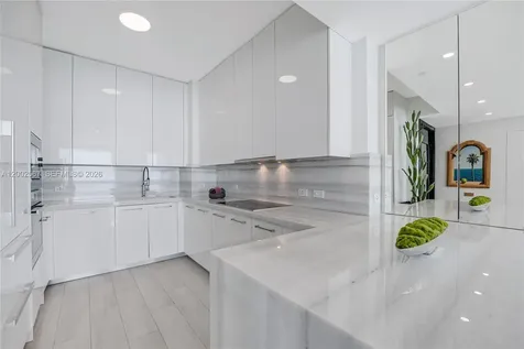 2900 NE 7th Avenue Miami FL 33137