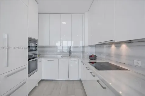 2900 NE 7th Avenue Miami FL 33137