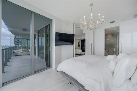 2900 NE 7th Avenue Miami FL 33137