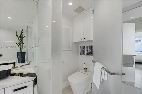 2900 NE 7th Avenue Miami FL 33137