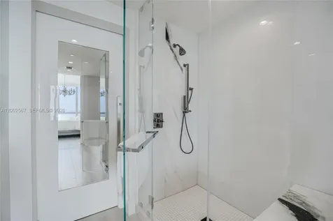 2900 NE 7th Avenue Miami FL 33137