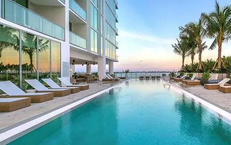 2900 NE 7th Avenue Miami FL 33137