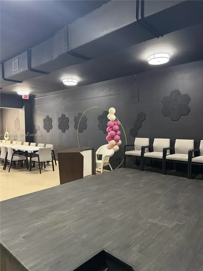 519 S 21st Avenue Hollywood FL 33020