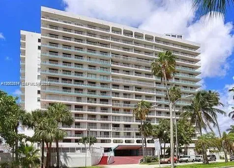 200 SE 15th Road Miami FL 33129